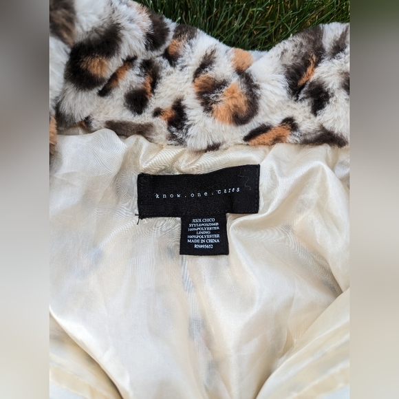 Know One Cares Cropped Faux Fur Jacket - Picture 3 of 3